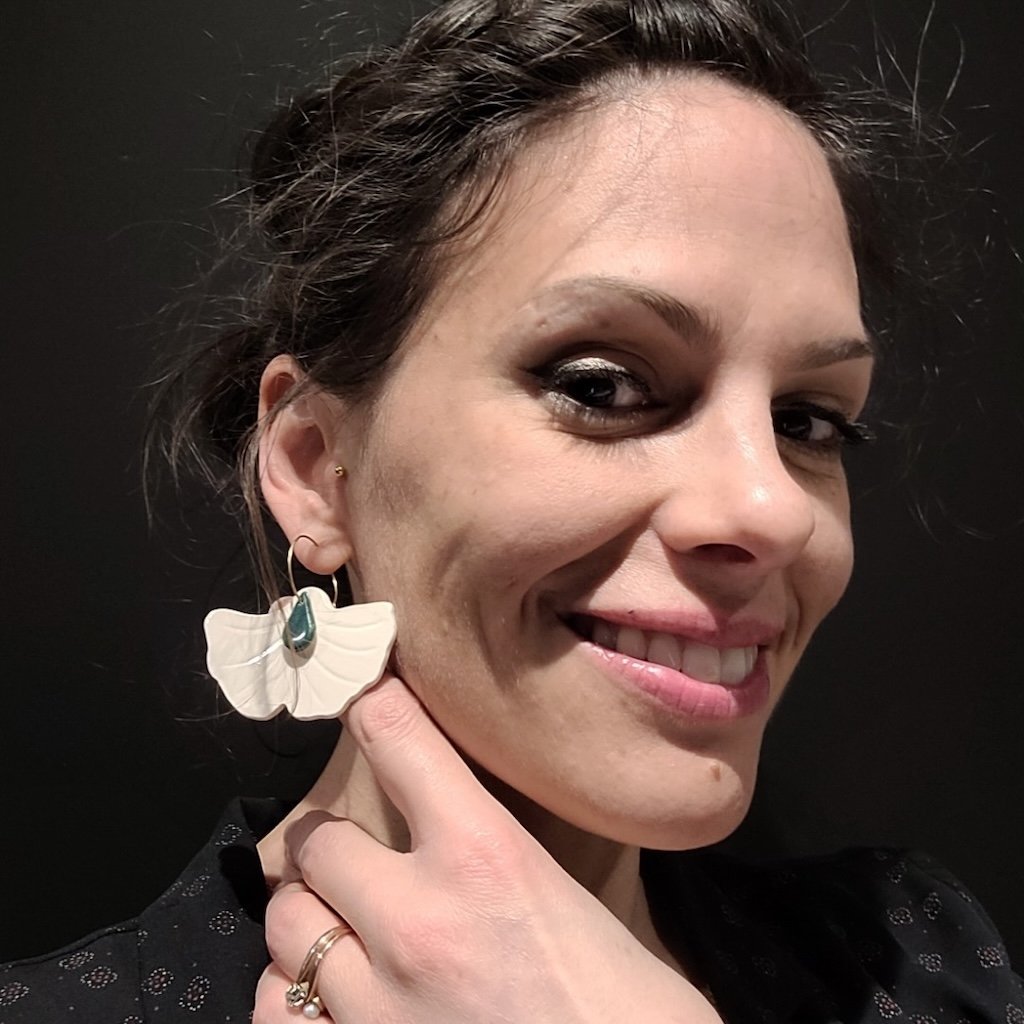 Atelier boucles d oreilles cermaique Fetiches à Lyon