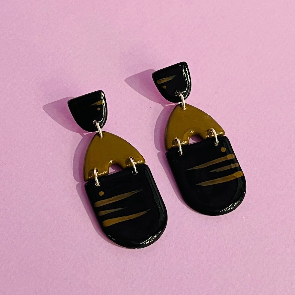 Atelier boucles d oreilles cermaique Fetiches à Lyon